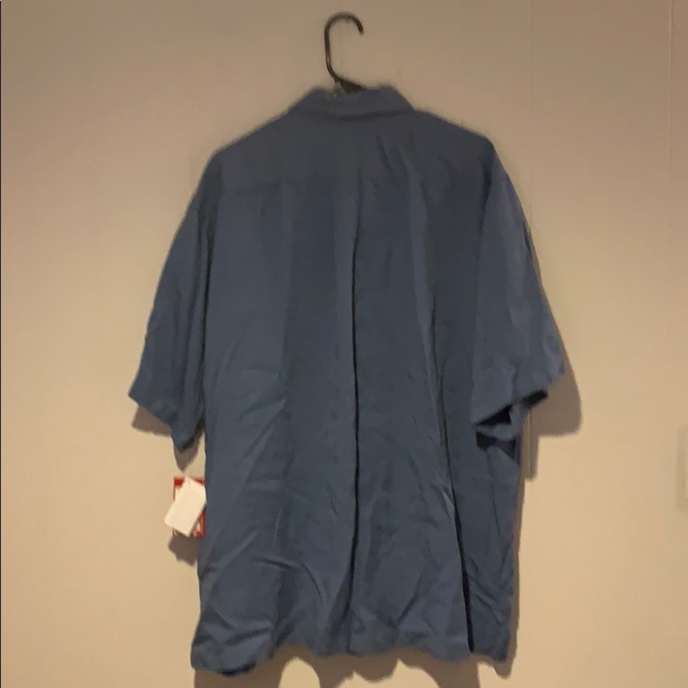 Izod - Picture 3 of 4